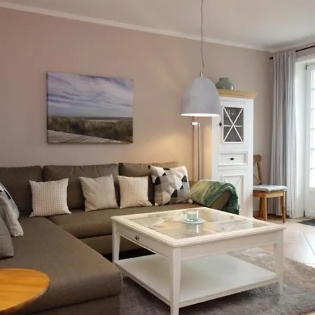 Hues Dikstian- 2 Apartman *